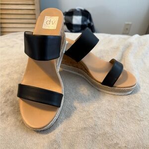 DV by Dolce Vita Emara Double Band Wedges - Size 9